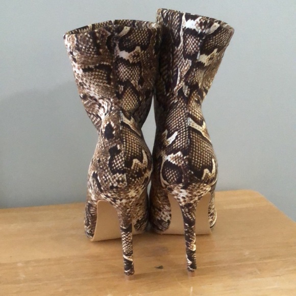 Women’s boots - Picture 4 of 7